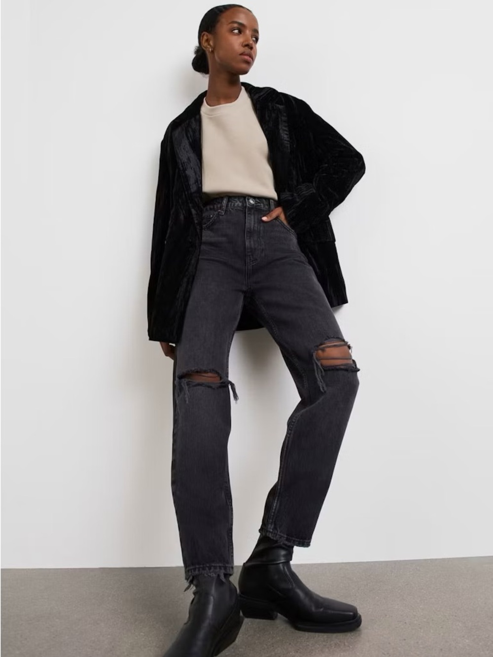 🌻NEW w/waist tag Gina Tricot Vintage High Waist Mom Jeans Size 42 (US Size 10)